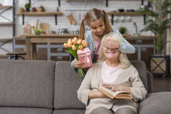 Prezenty dla dziadków - pomysły na wyjątkowy podarunek